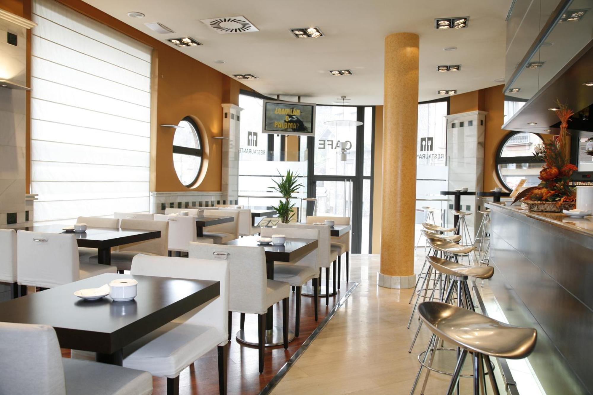 Hotel Mieres Del Camino Экстерьер фото