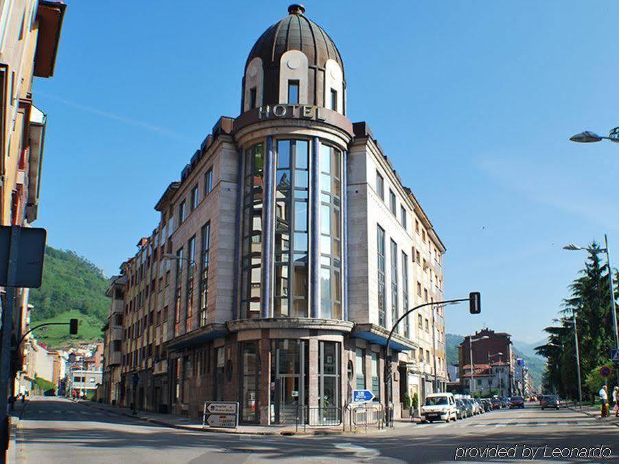 Hotel Mieres Del Camino Экстерьер фото